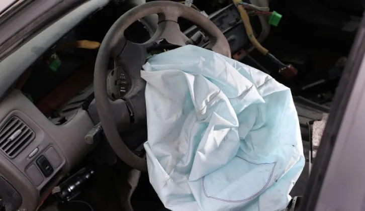 Peringatan Recall Toyota : Masalah Airbag