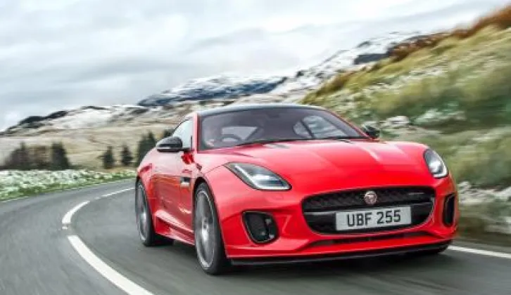 Jaguar F Type Dengan Mesin paling ‘kecil’