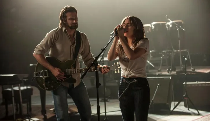 Lady Gaga dan Bradley Cooper bermain dalam film remake A Star Is Born