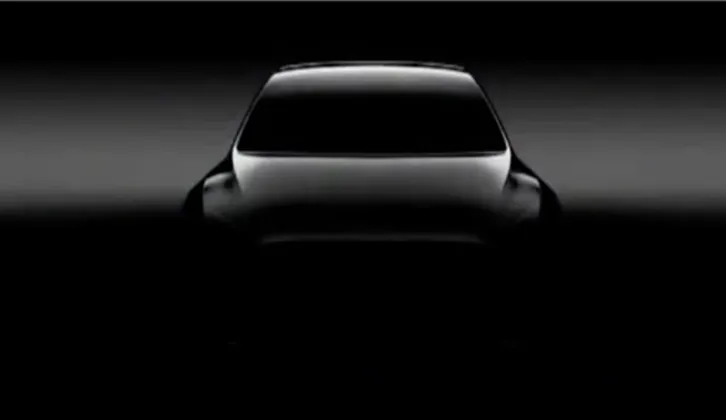 SUV Kompak Tesla Bernama Model Y