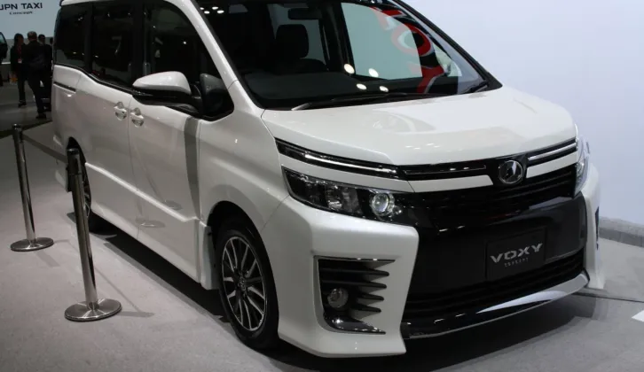 Voxy Bakal Geser Alphard?